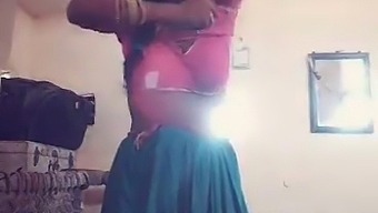 Napalony Rajasthani Rżnie Napaloną Żonę Z Wioski Desi Mocno.