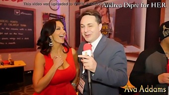 Ava Addams Befummelt Ihre Brüste Und Unterhält Dabei Andrea Diprè
